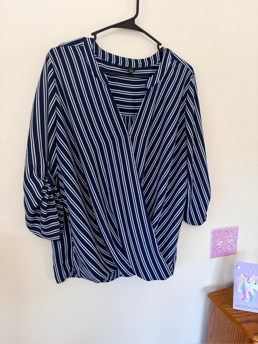 a.n.a. Bubble V-neck size XXL